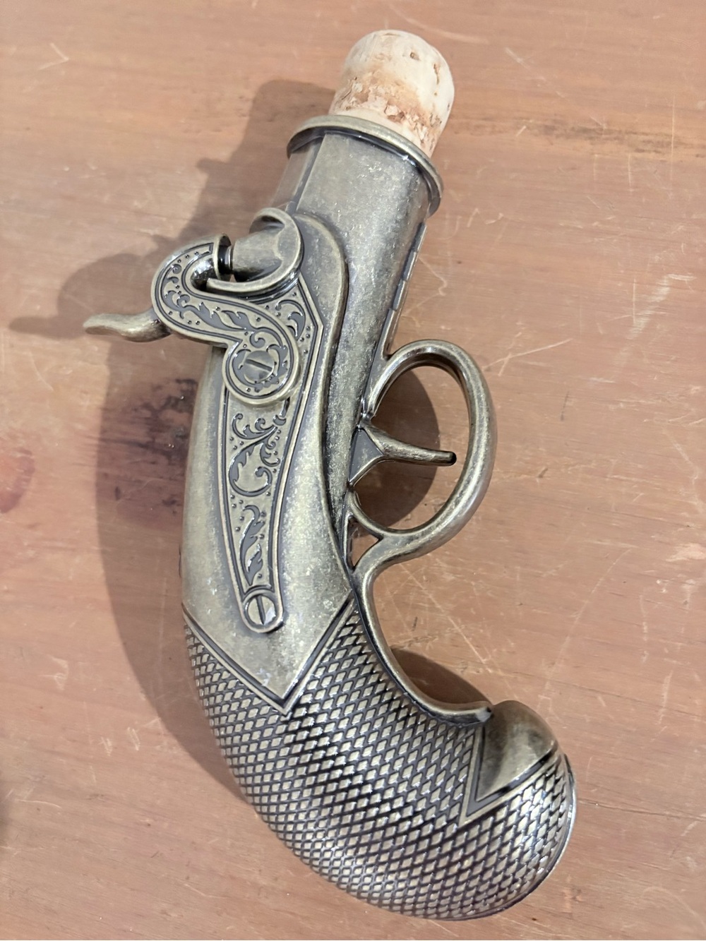 Source Unknown Silver Tone Decorative Pistol Bottle Stopper